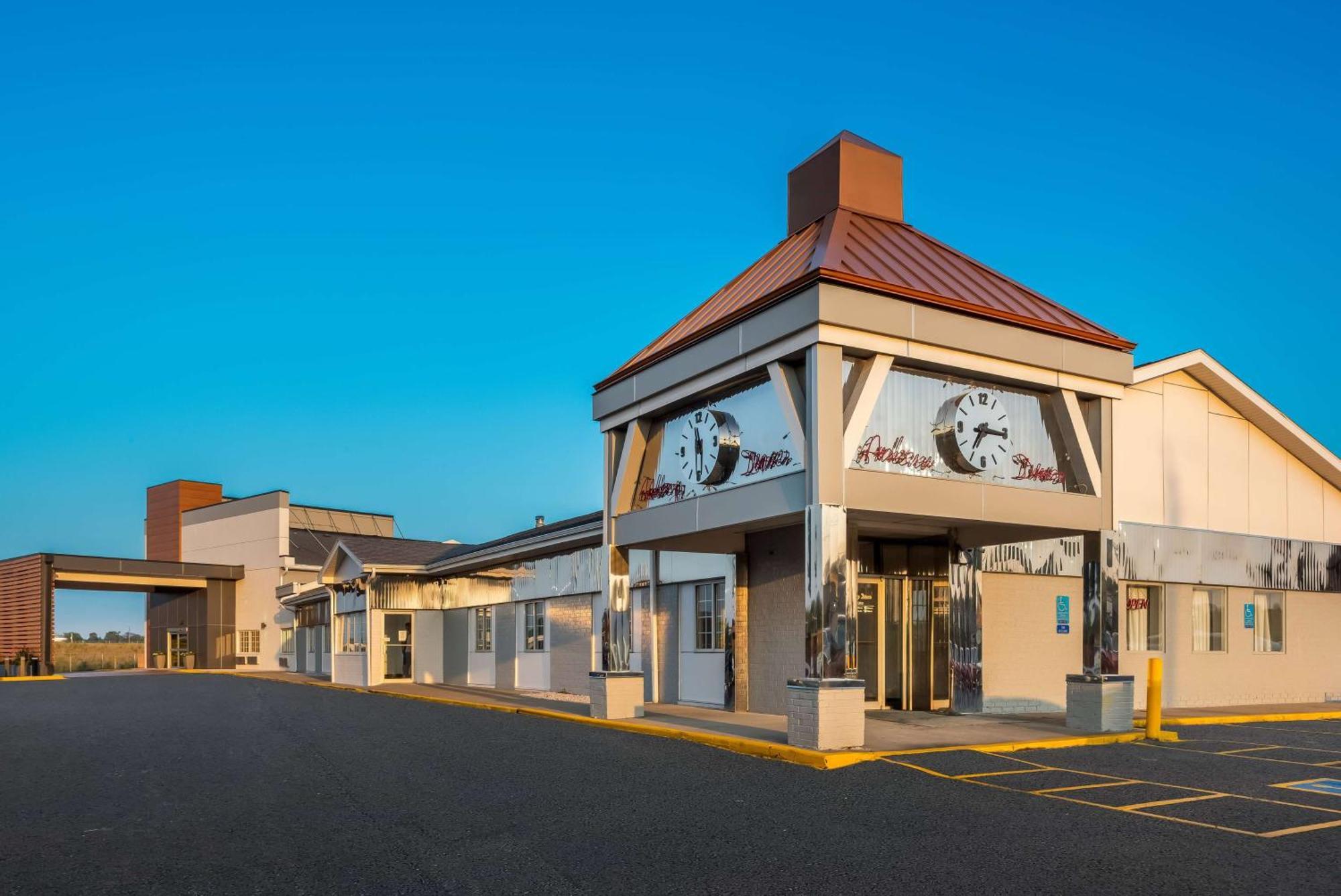 Wyndham Garden Ankeny Hotel Exterior photo